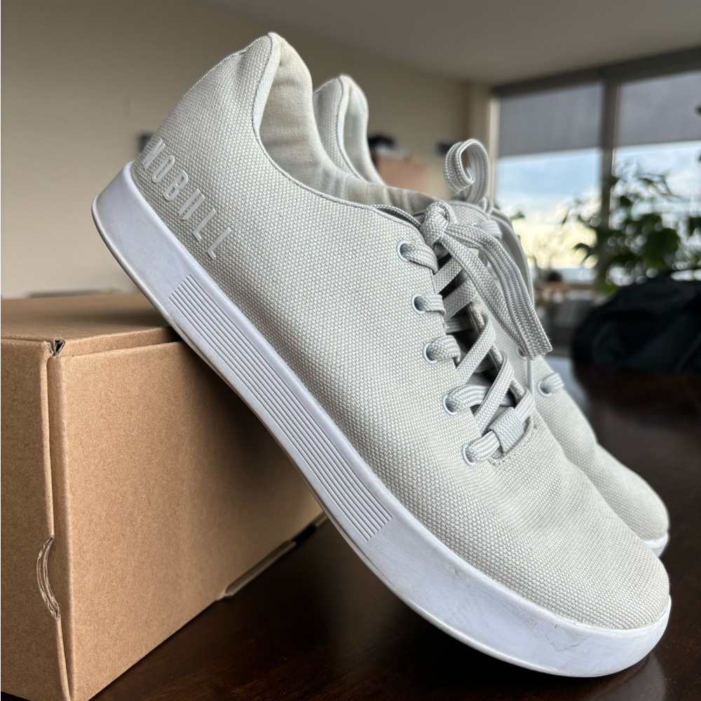 NOBULL WOMEN'S CANVAS TRAINER